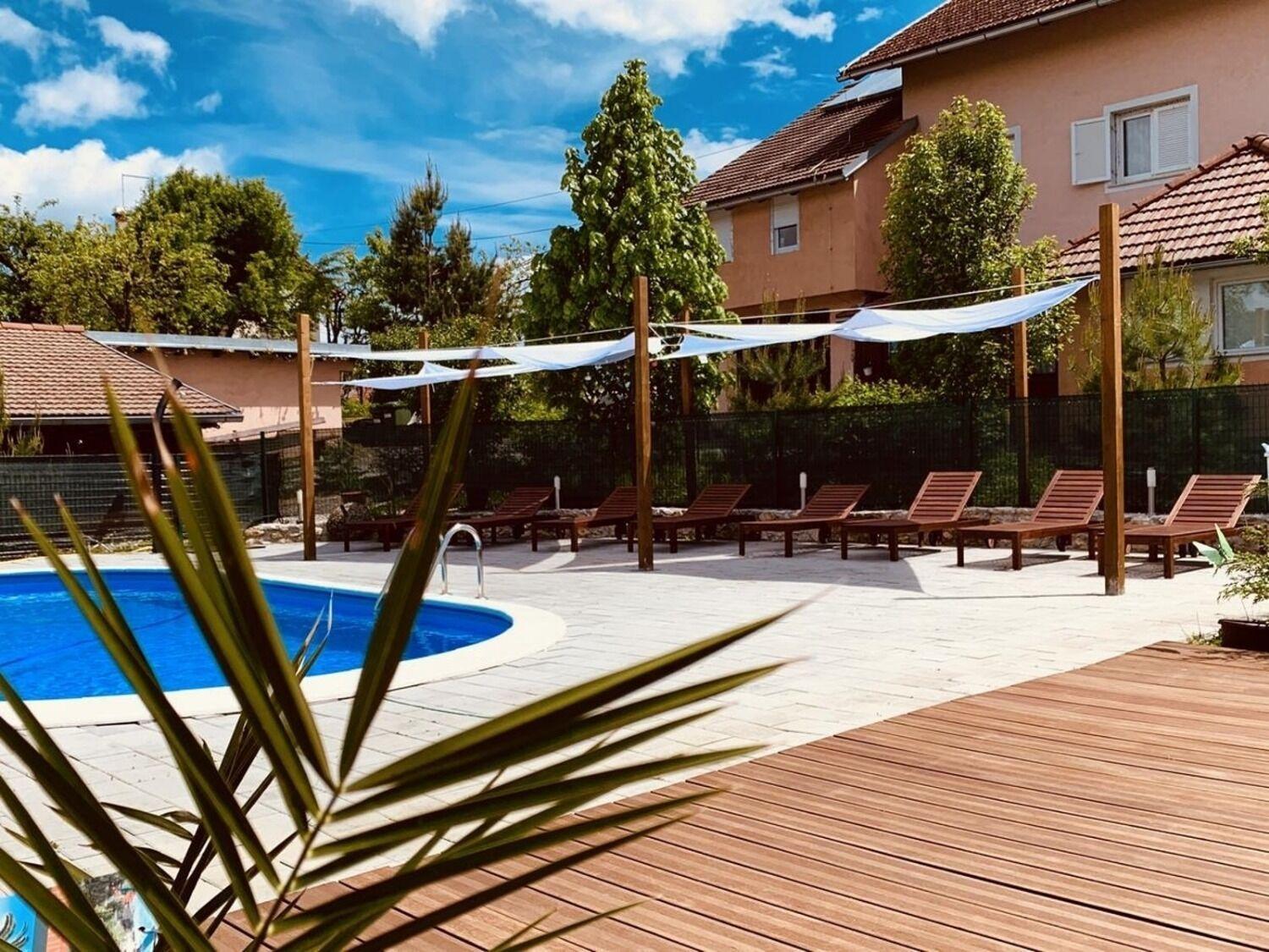 Apartments San - With Pool; Rakovica Exteriör bild
